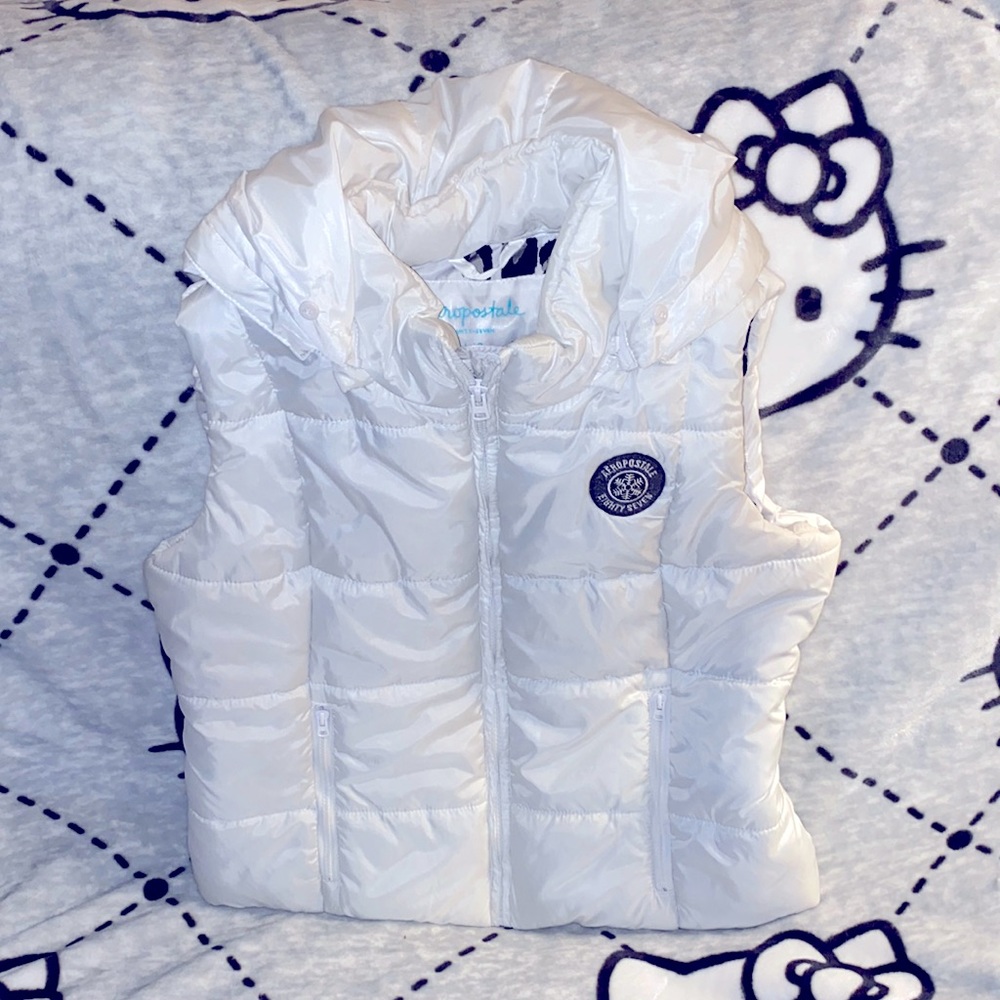 Aeropostale White Puffer Vest, size Large
